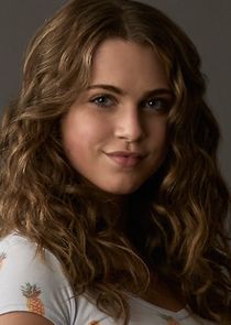 Anne Winters
as Vicki Roth