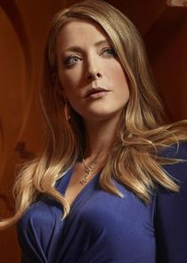 Jennifer Finnigan
as Molly Al-Fayeed