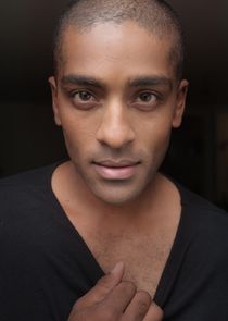 Alexander Karim
as Ihab Rashid