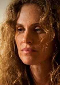 Amy Brenneman
as Laurie Garvey