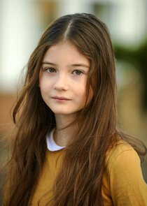 Indica Watson
as Harper Carter