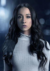 Stella Maeve
as Julia Wicker