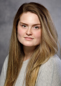 Amy Murray
as Fenrik