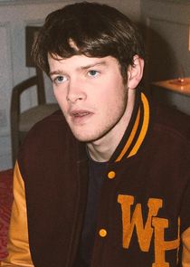 Alex MacNicoll
as Luke