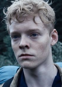 Lucas Lynggaard Tønnesen
as Rasmus