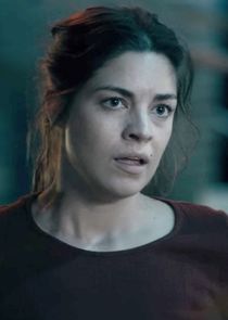 Natalie Madueño
as Fie