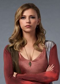 Riley Voelkel
as Freya Mikaelson
