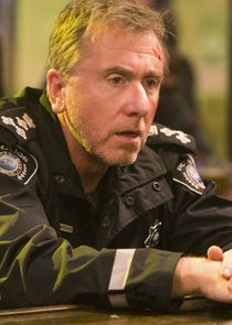 Tim Roth
as Jim Worth