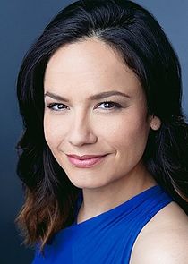 Sarah Podemski
as Constable Denise Minahik