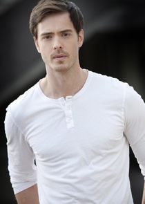 Ryan Kennedy
as Constable Nick McGillen