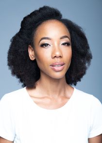 Charmaine Bingwa
as Carmen Moyo