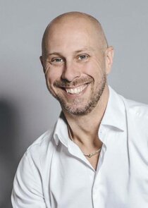 Erik Norén
as Niklas Ivarsson