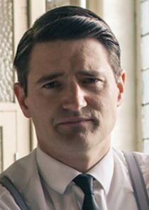 Tom Chambers
as DS Stanley 