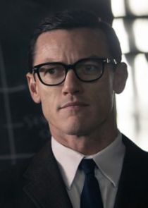 Luke Evans
as Bruce Reynolds