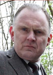 Robert Glenister
as DI Frank Williams