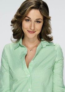 Kat Foster
as Steph Woodcock