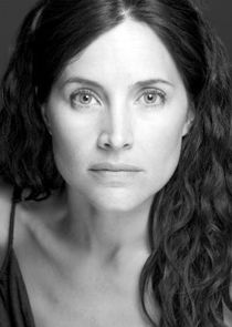 Rachel Shelley
as Helena Peabody