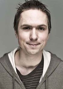 Joe Thomas
as Simon Cooper