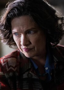 Heather Langenkamp
as Dr Georgina Stanton