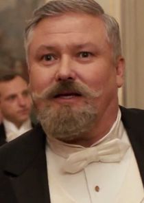 Conleth Hill
as Mendel Liebermann