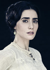 Paola Núñez
as Maria Garcia