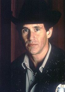 Michael Ontkean
as Sheriff Harry S. Truman