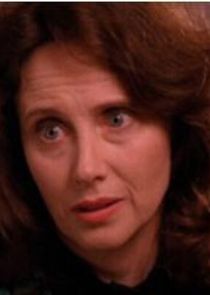 Mary Jo Deschanel
as Eileen Hayward