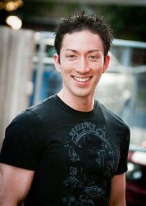 Todd Haberkorn
as Hwoarang