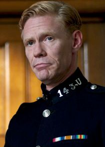 Michael Shaeffer
as Sergeant Yelland