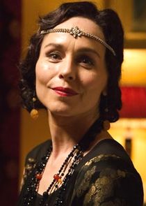 Tara Fitzgerald
as Lady Hermione Clarke