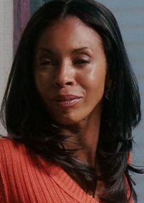Khandi Alexander
as Ladonna Batiste