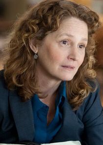Melissa Leo
as Antoinette 'Toni' Bernette