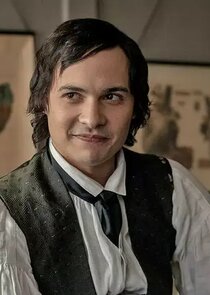 Frank Dillane
as Dr. Luke Garrett