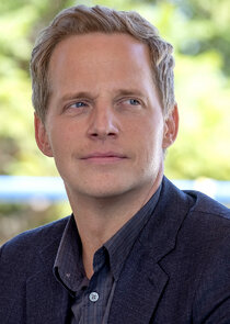 Chris Geere
as Phillip