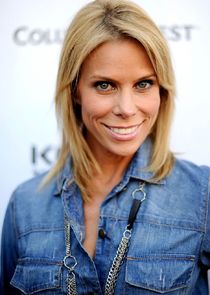 Cheryl Hines
as Dot Karlson