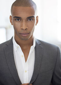 Julian Elijah Martinez
as Mitchell Diggs / Divine