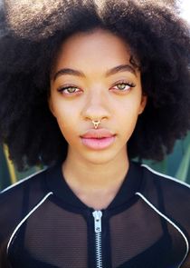 Zolee Griggs
as Shurrie