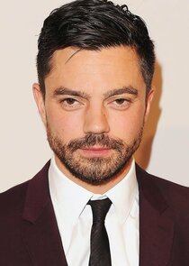 Dominic Cooper
as Arthur McCoy