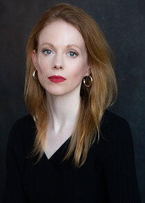 Zoe Boyle
as Michelle