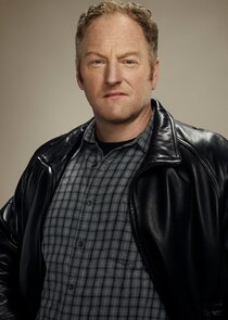 Mac Brandt
as Detective Ryan McCarrick