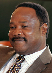 Isiah Whitlock Jr.
as State Sen. R. Clayton 