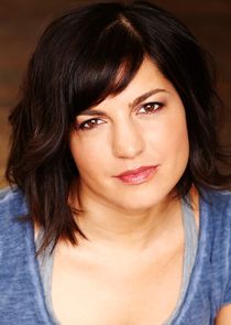 Lisa Norton
as Kikmee