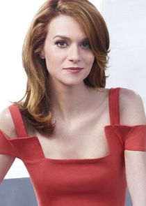 Hilarie Burton Morgan
as Sara Ellis