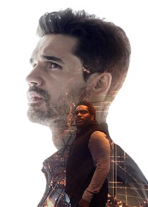 Steven Strait
as James 