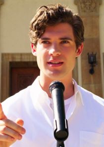 David Corenswet
as River Barkley