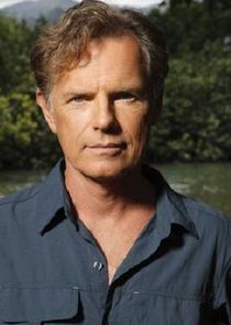 Bruce Greenwood
as Dr. Emmet Cole