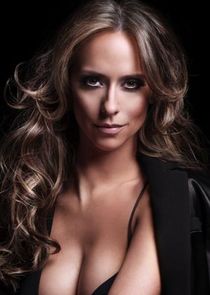 Jennifer Love Hewitt
as Riley Parks