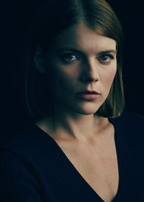 Emma Greenwell
as Myfanwy Thomas