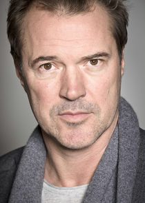 Sebastian Koch
as Barone di Neuenberg