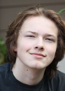 Teddy Van Ee
as Rhys Whelan